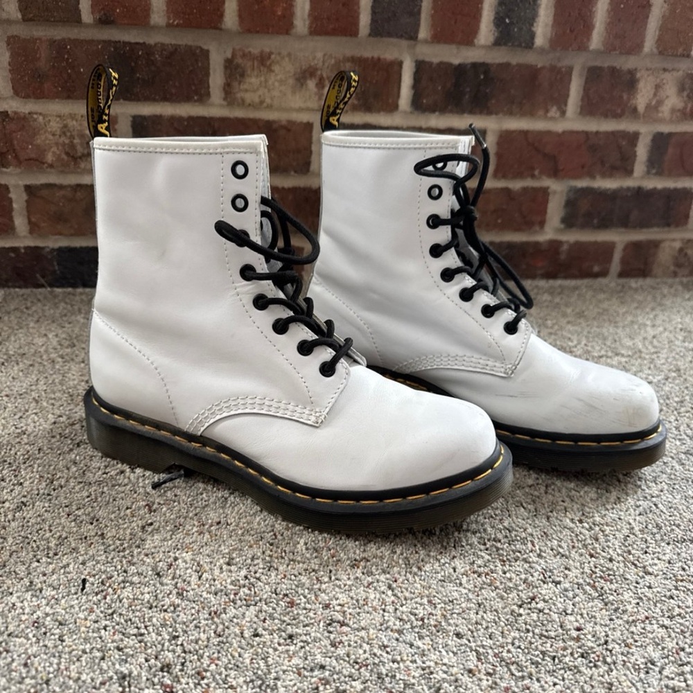 Dr. Martens White Leather Lace-Up Boots size 9